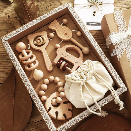 婴儿摇铃益智波浪鼓可啃咬新生宝宝0-2岁木质玩具礼盒