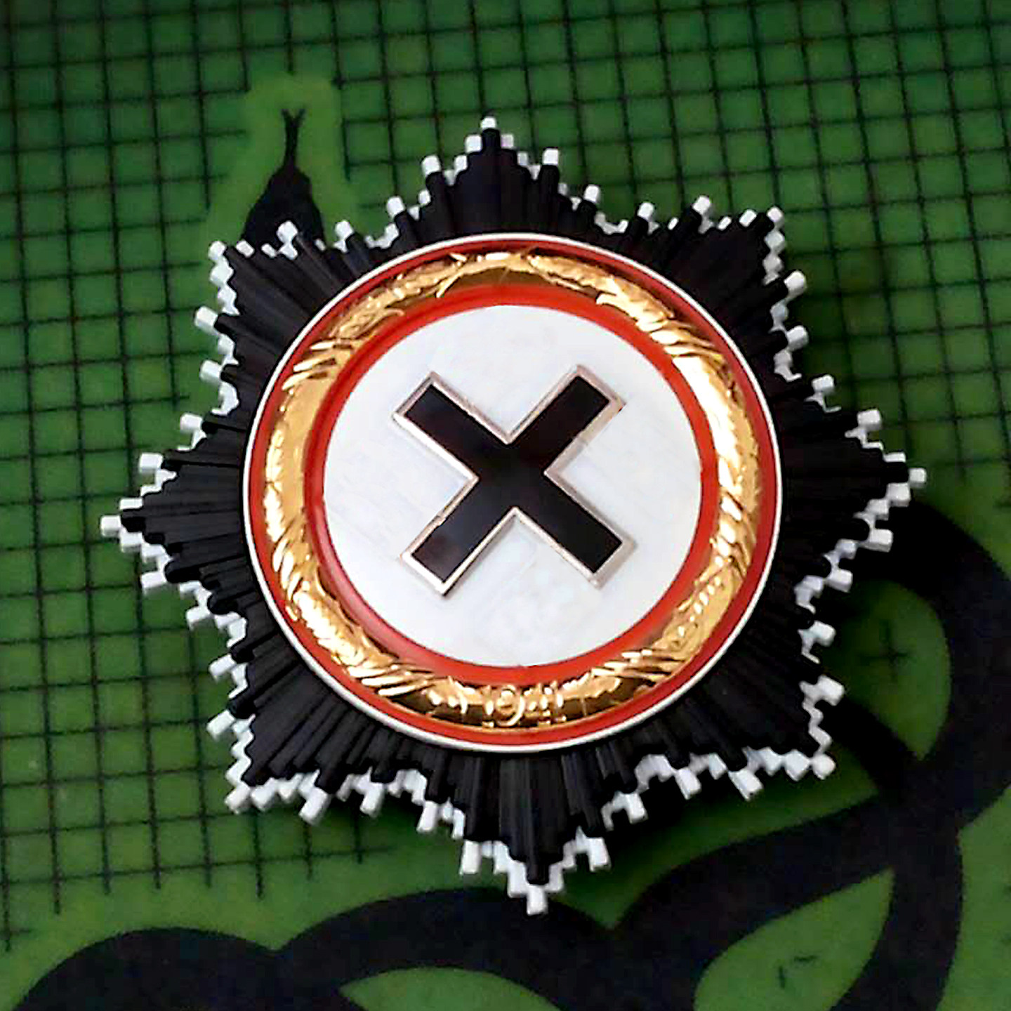 配送同号证书 合金煎蛋大德意志十字勋章星芒金属胸针别针配饰
