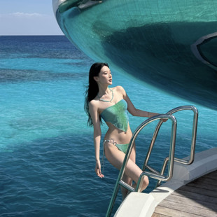 2025新款 比基尼分体渐变泳衣女小胸聚拢性感纯欲风辣妹度假泡温泉