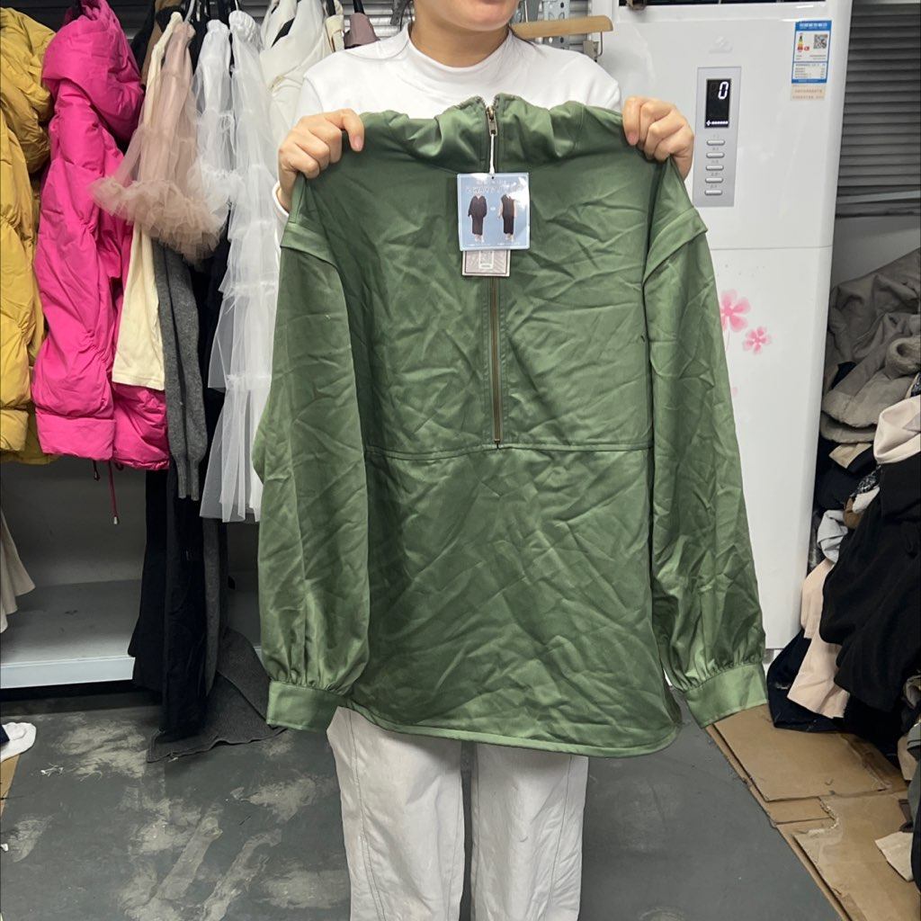 379，军绿色卫衣连帽 120胸围 68长,女装/女士精品,卫衣/绒衫,淘宝优惠券,粉丝福利购,淘宝优惠卷
