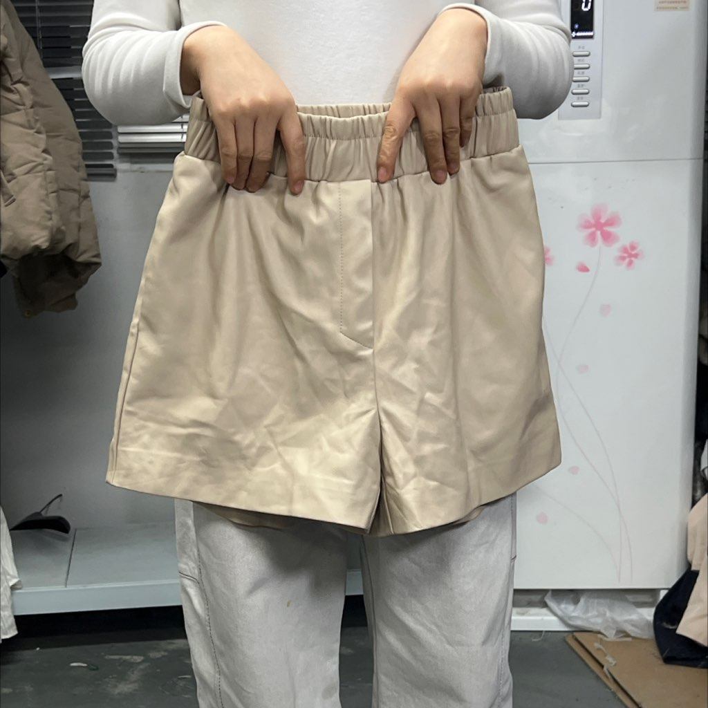 283，米色皮短裤M腰围弹力,女装/女士精品,短裤,淘宝优惠券,粉丝福利购,淘宝优惠卷