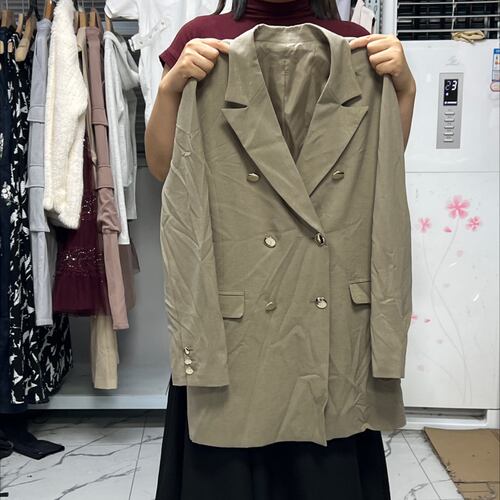 317，1W+日元，贵牌西装外套，104胸围70长，