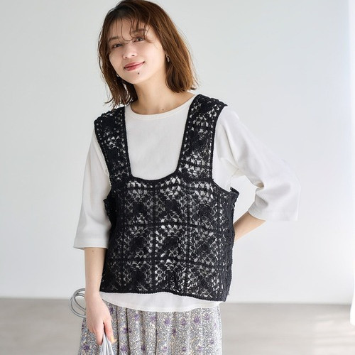 C02070日单秋新款客供方领微宽松显瘦女短款气质毛线钩花马夹背心