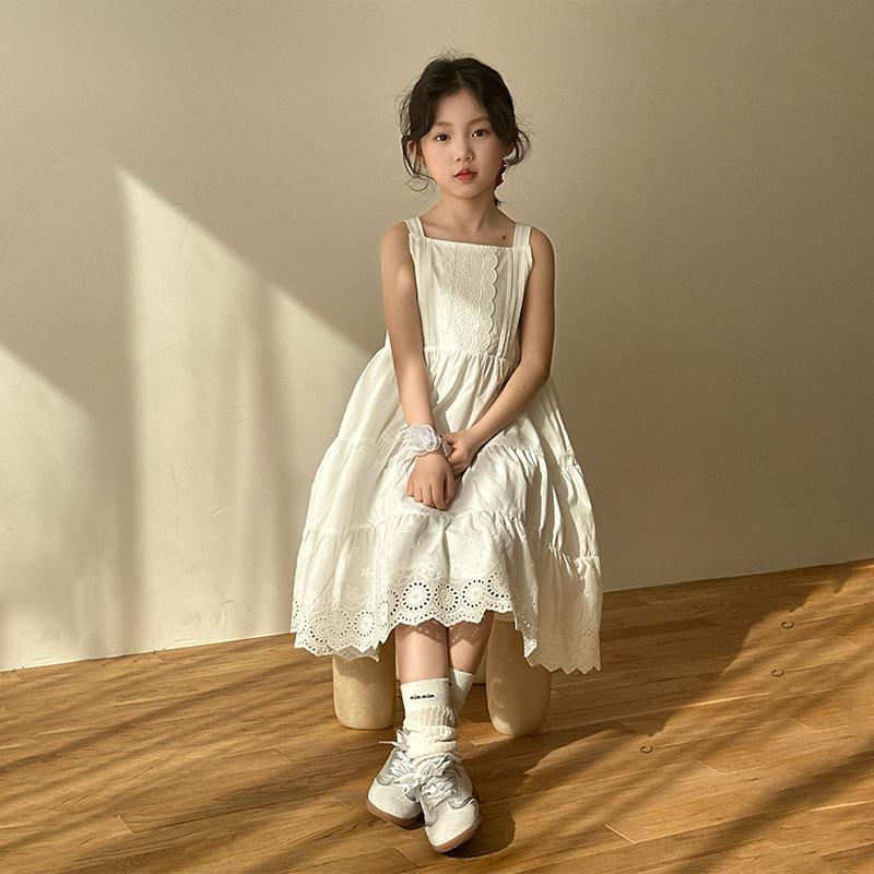 女童吊带连衣裙夏季2026新款儿童三亚海边度假裙子女孩大童沙滩裙