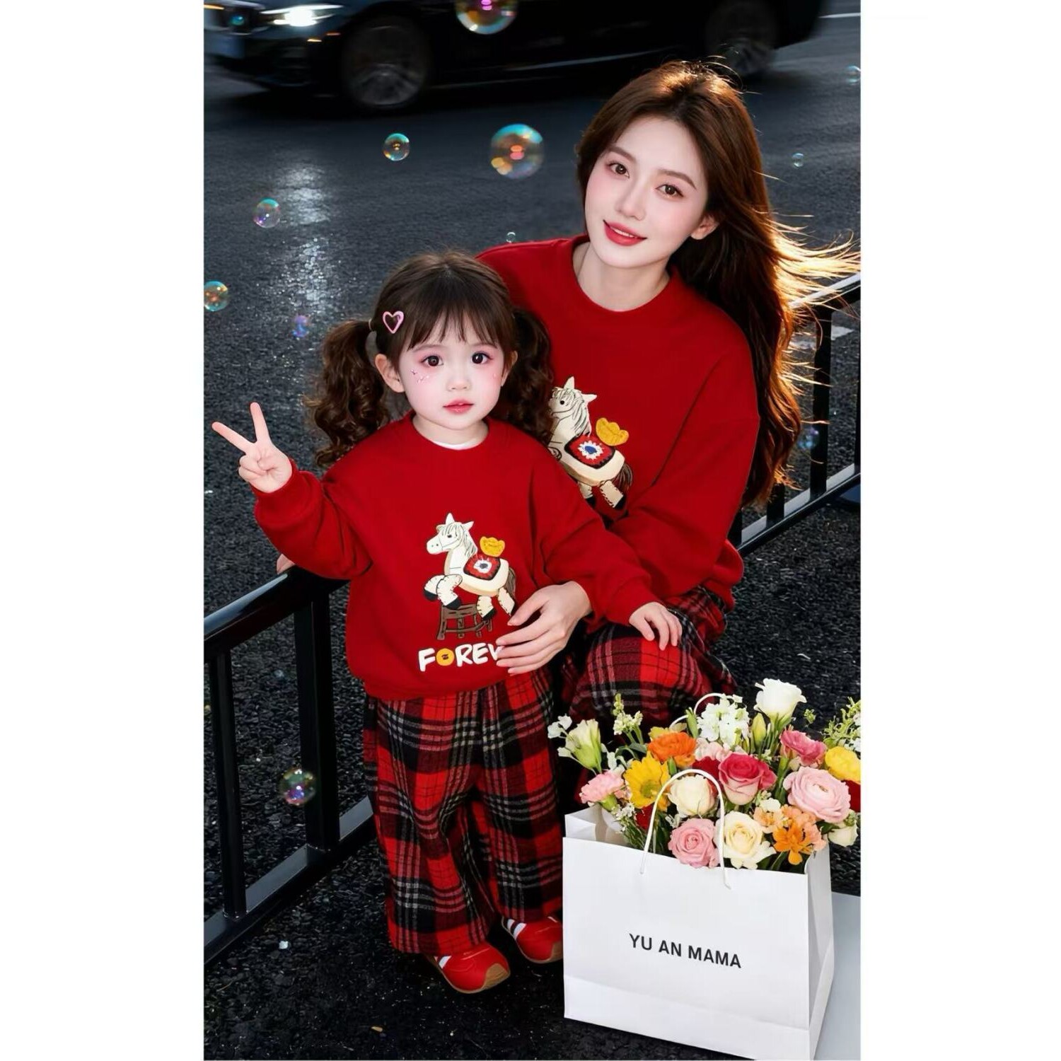 男女童时髦卡通圣诞新年红色加绒卫衣2025秋冬儿童格子加绒套装