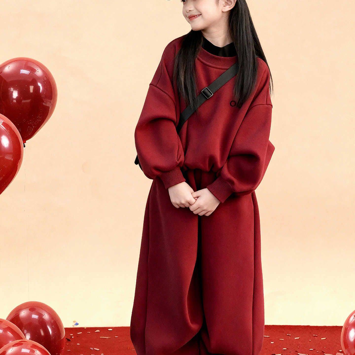 女童红色过年套装加绒2026本命年衣服喜庆儿童新年装卫衣女孩年服