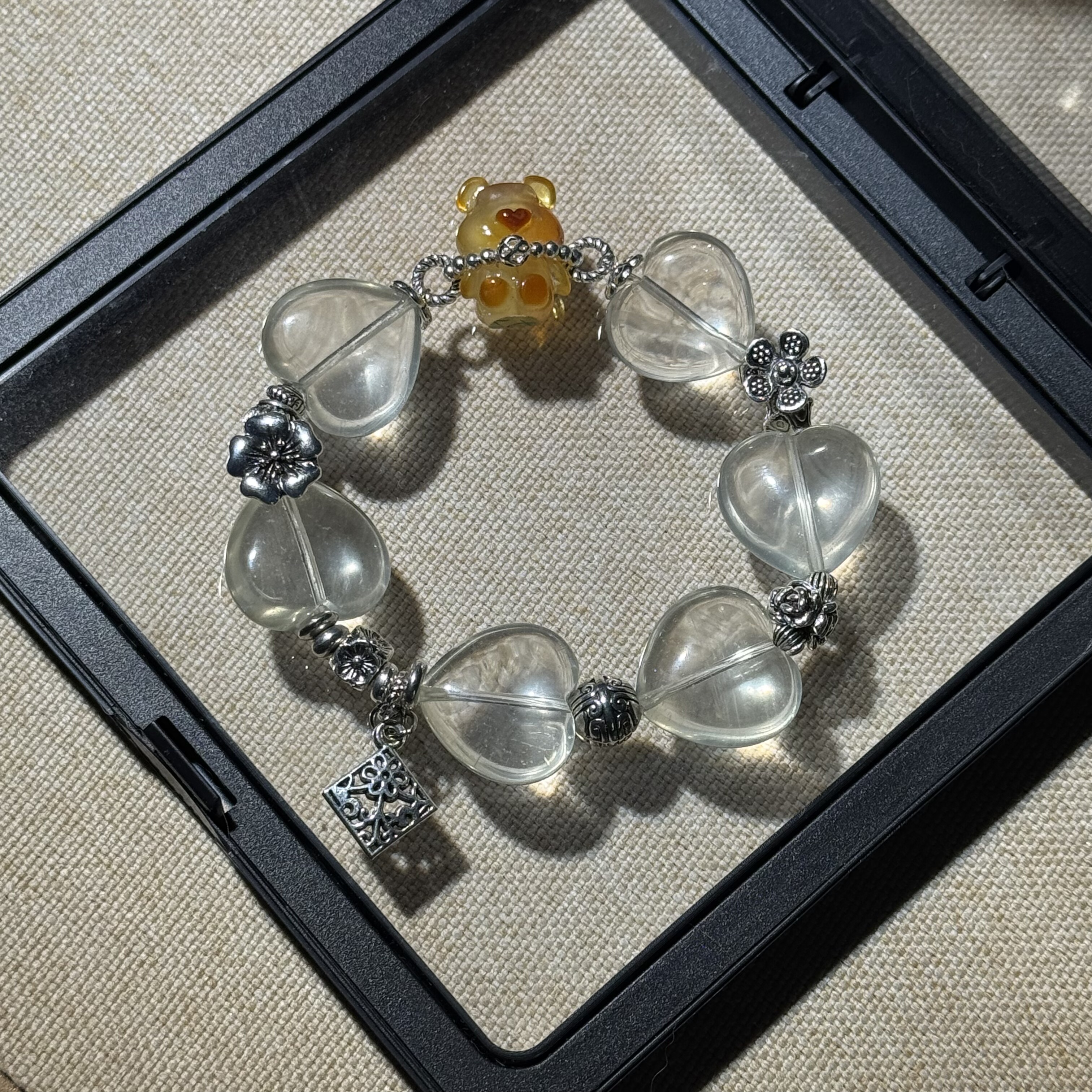 原创蜜蜡小熊+近净体浅黄水晶爱心宽18mm厚8mm【H108】