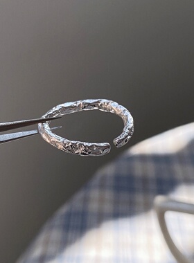 s925纯银简约小众设计锡箔不规则开口戒指女气质百搭单戒食指