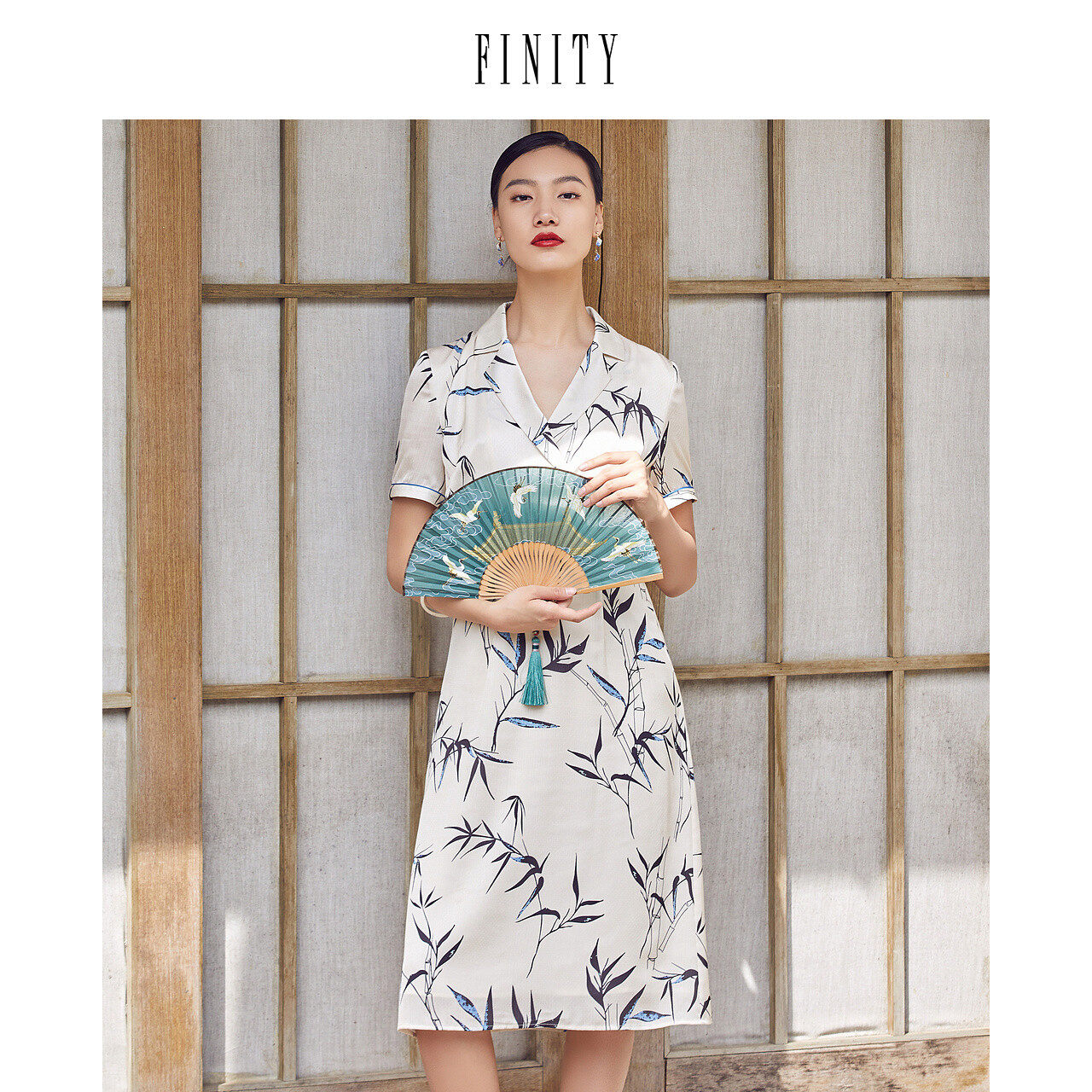 FINITY菲妮迪夏装田园风深V领印花连衣裙女气质中长款裙子女