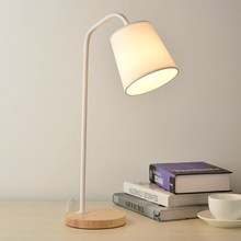 Study desk reading eye lamp student dormitory table lamp台灯