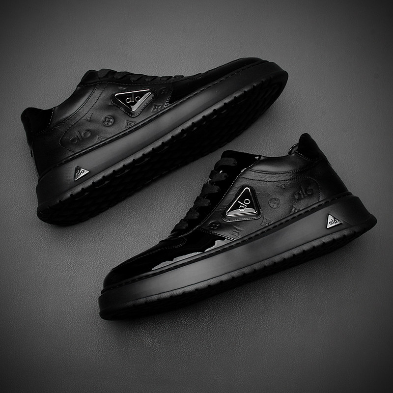 男鞋冬季加绒高帮鞋子男款时尚真皮压花休闲板鞋韩版百搭厚底潮鞋