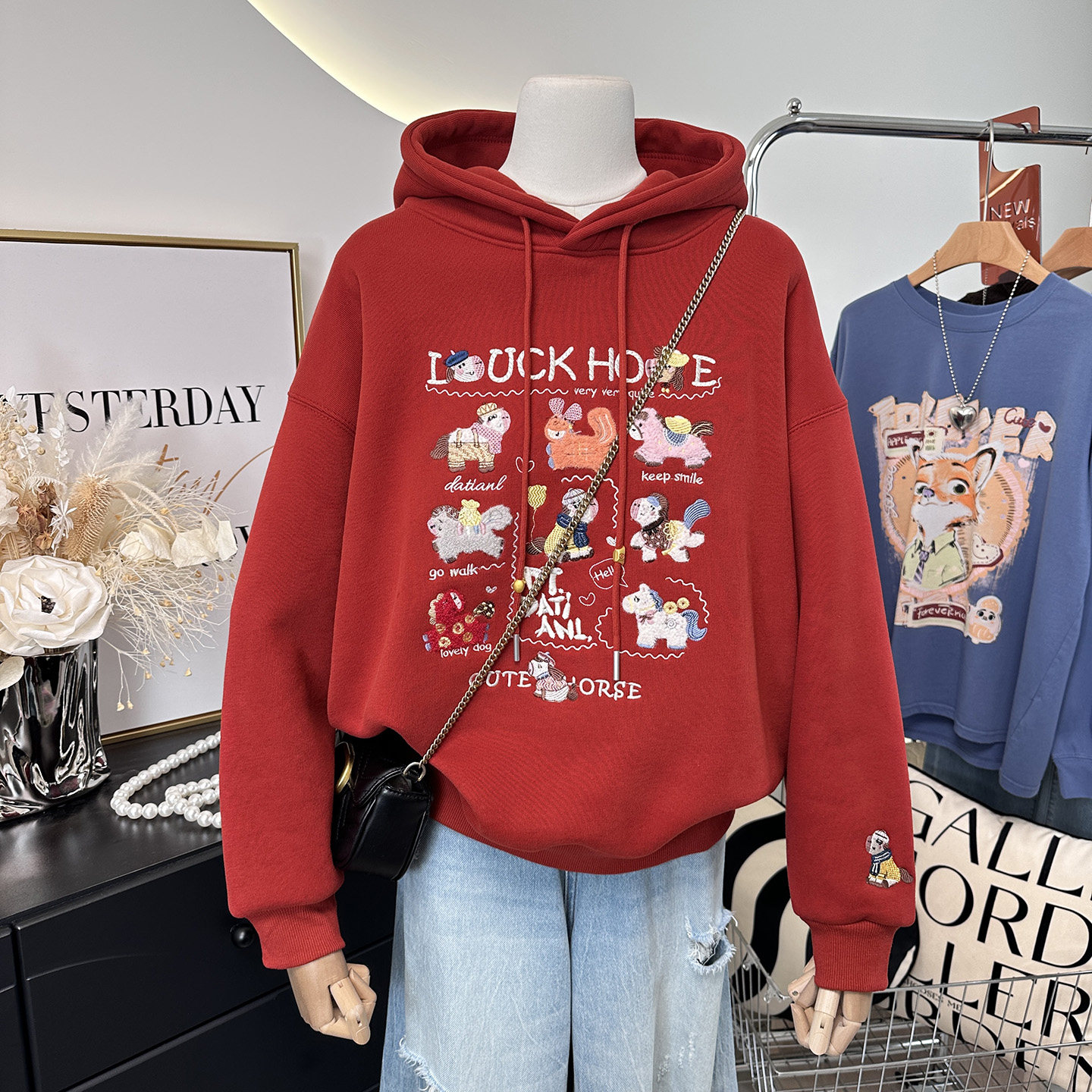 马年本命年红色卫衣~2026新款韩国时尚重工刺绣卡通宽松加绒帽衫,女装/女士精品,卫衣/绒衫,淘宝优惠券,粉丝福利购,淘宝优惠卷
