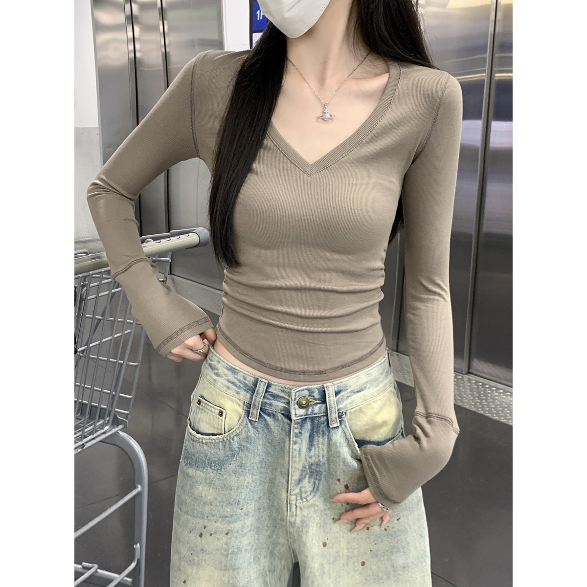 实拍实价 秋季韩版纯欲修身纯色v领休闲百搭打底衫长袖T恤女上衣