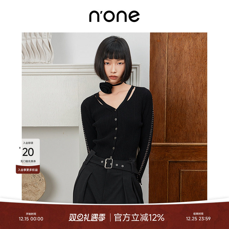 NONEV领镂空设计修身显瘦针织衫