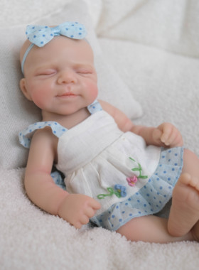 NPK20厘米仿真娃娃pascale实心Q弹蓝色花边吊带裙可拉扯收藏手办