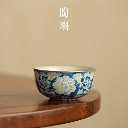 汝窑元青花梅花底大杯