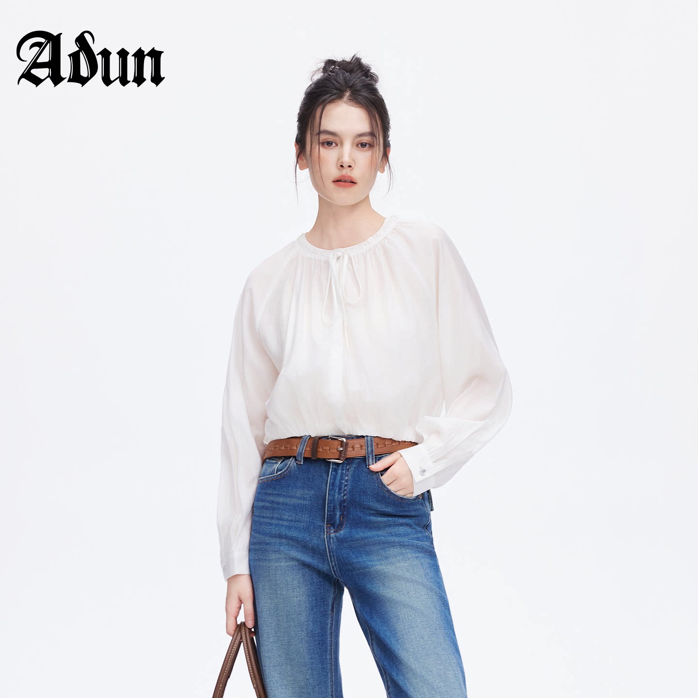 Abun小众设计感简约白色衬衫女图片