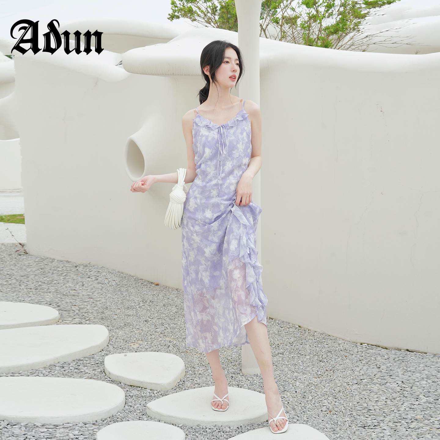 Abun【商场同款】2026年夏季新品紫色碎花荷叶边显瘦吊带连衣裙女