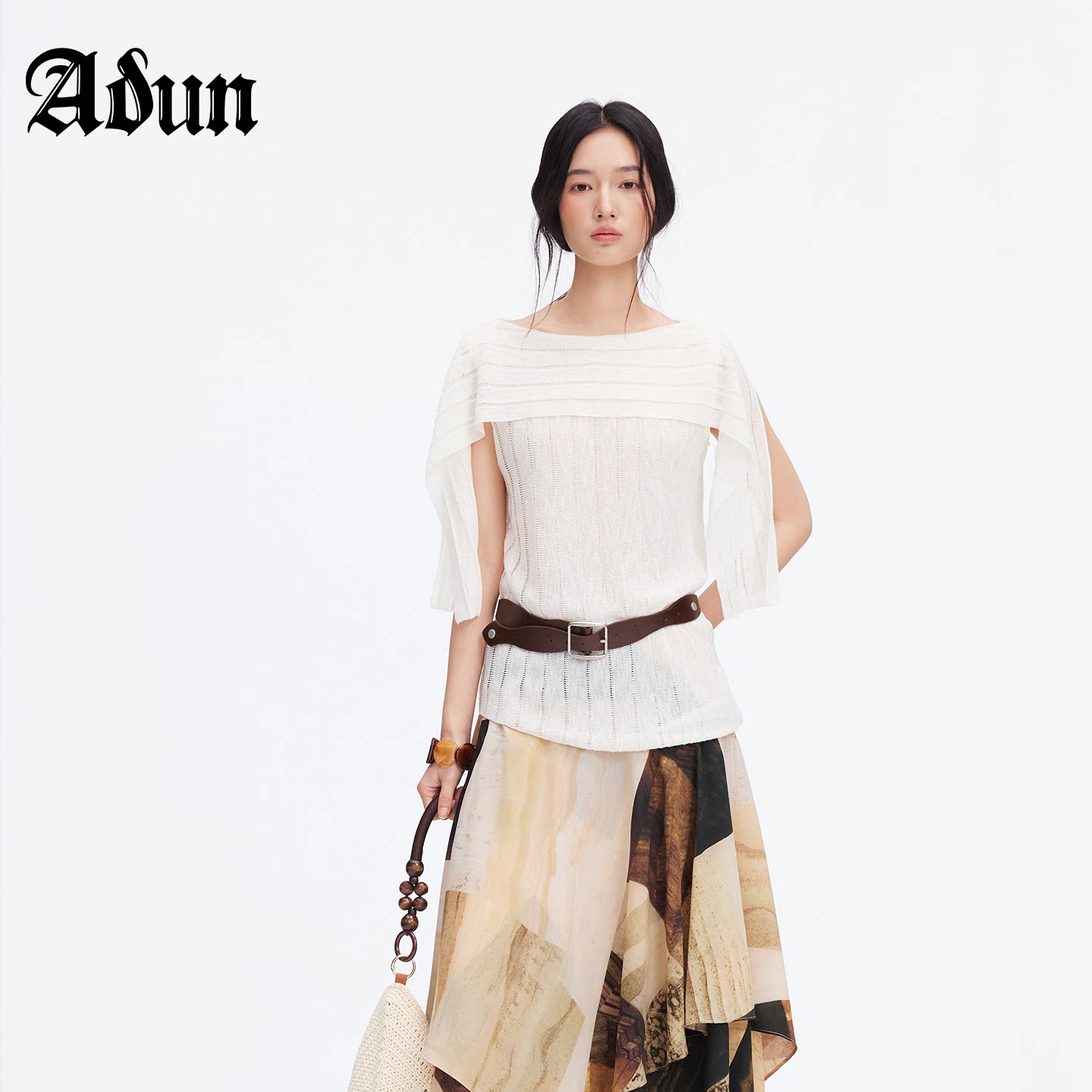 Abun【商场同款】2026年夏季新品法式镂空针织宽松显瘦气质上衣图片