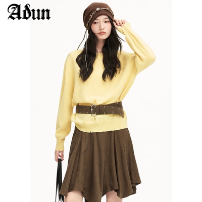 Abun【商场同款】2026冬季新品简约圆环装饰针织上衣女纯色圆领