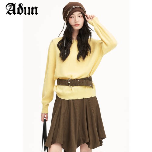 Abun【商场同款】2026冬季新品简约圆环装饰针织上衣女纯色圆领