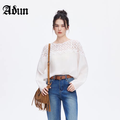 Abun【商场同款】2026年秋季新品法式温柔圆领蕾丝拼接长袖上衣女