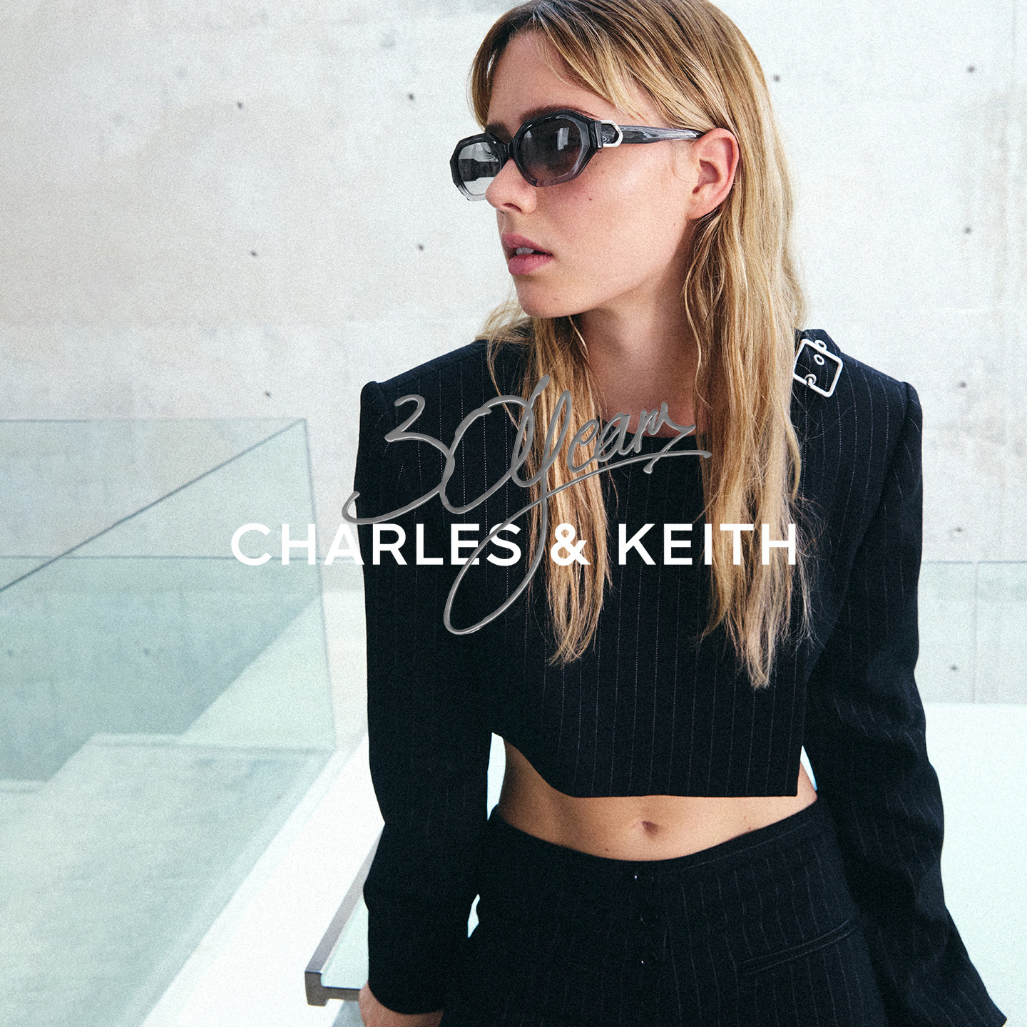 CHARLES&KEITH26秋新款CK3-21280507-A时尚板材窄框太阳眼镜墨镜图片