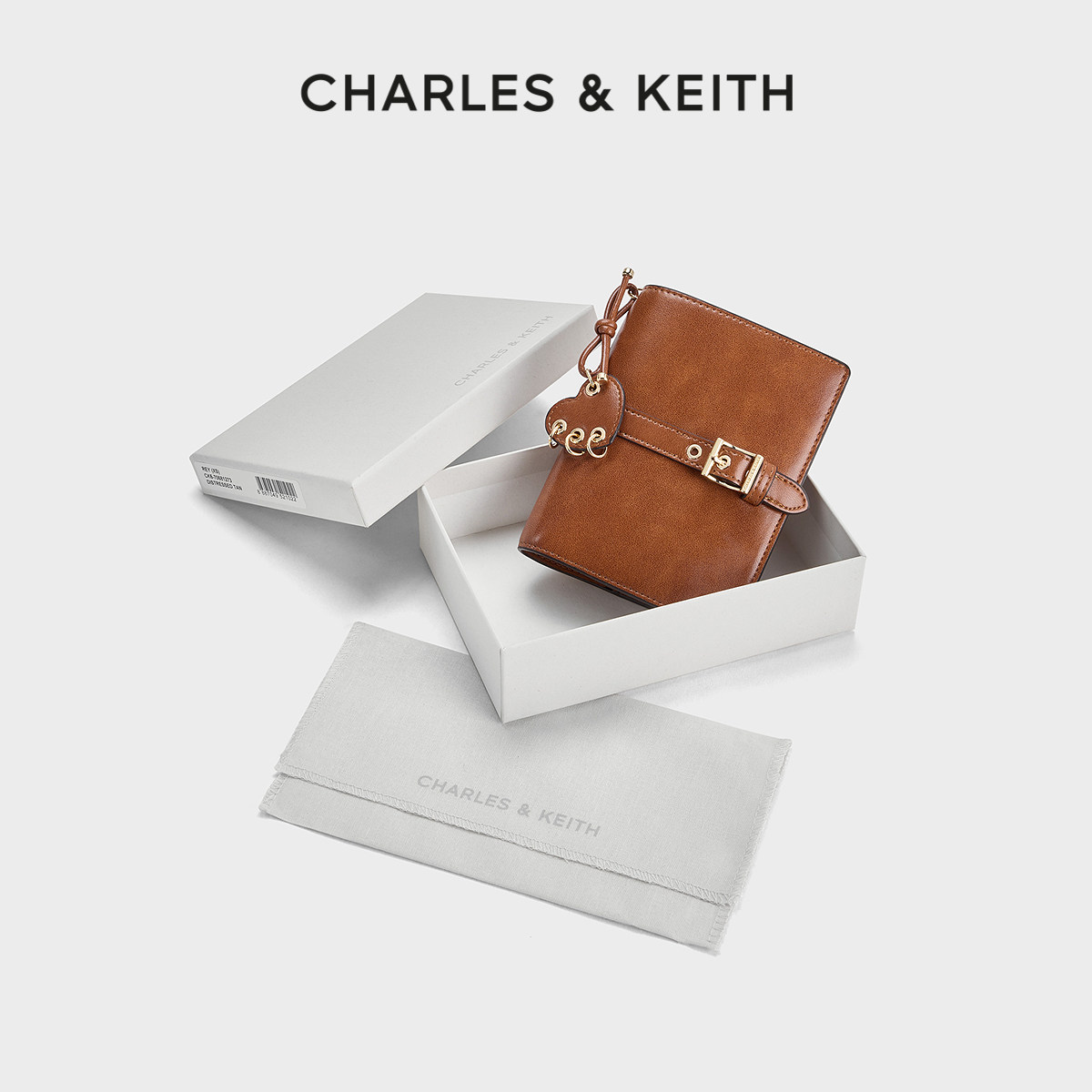 CHARLES&KEITH26秋女包CK6-70681273爱心包挂旅行护照夹钱包卡包