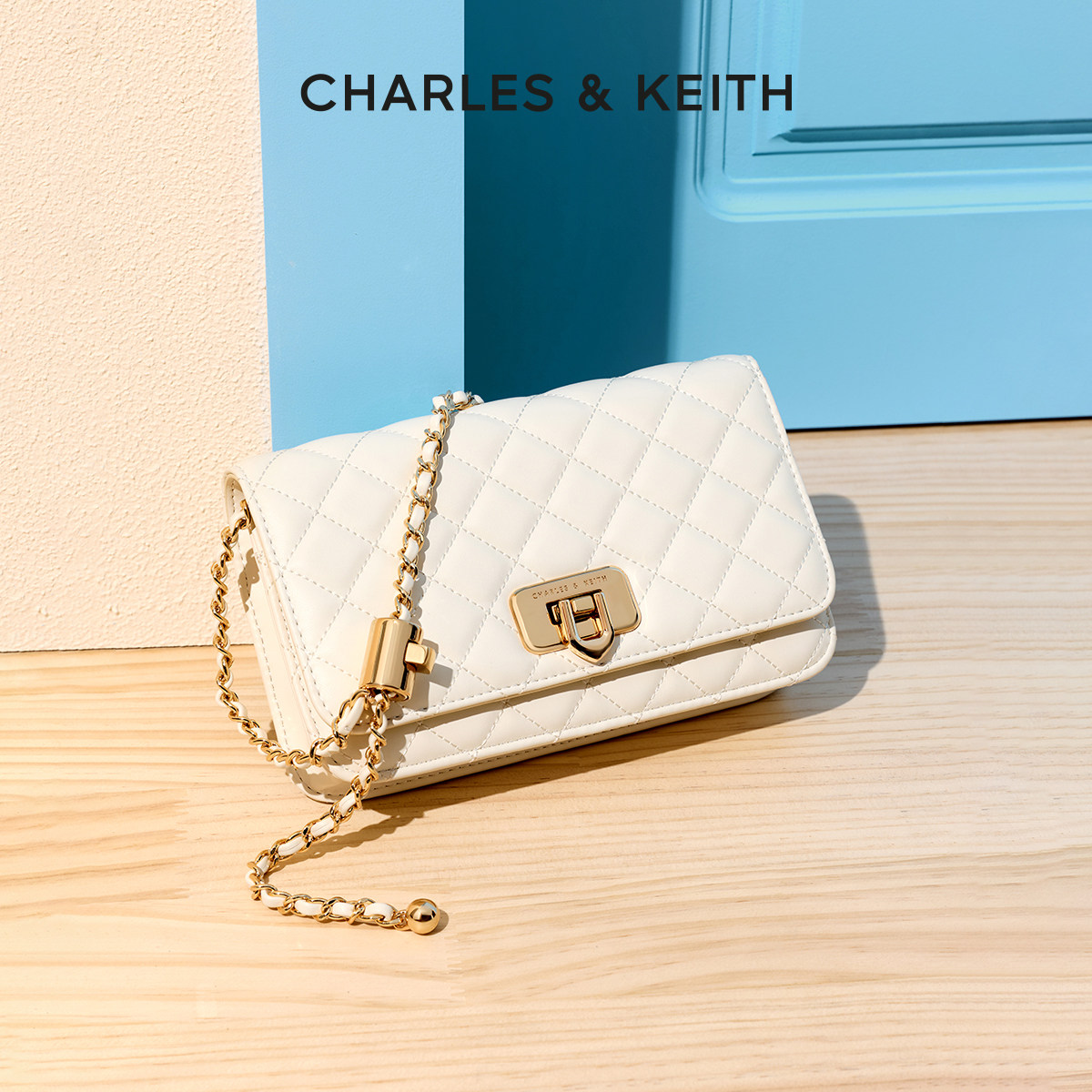 【毕业礼物】CHARLES&KEITH女包CK2-70160131菱格链条小方包婚包