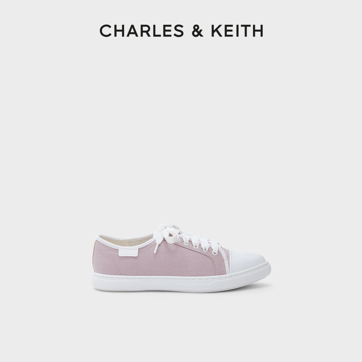 charles＆keith21尖头低跟单鞋