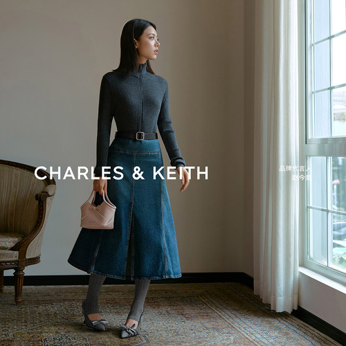 时尚蝴蝶结手提包CHARLES&KEITH