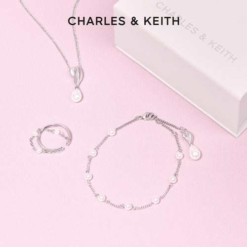 珍珠手链 细链条设计