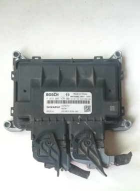 五菱征途皮卡发动机电脑板ECU模块原厂拆车件F01R00DV7M 23784757