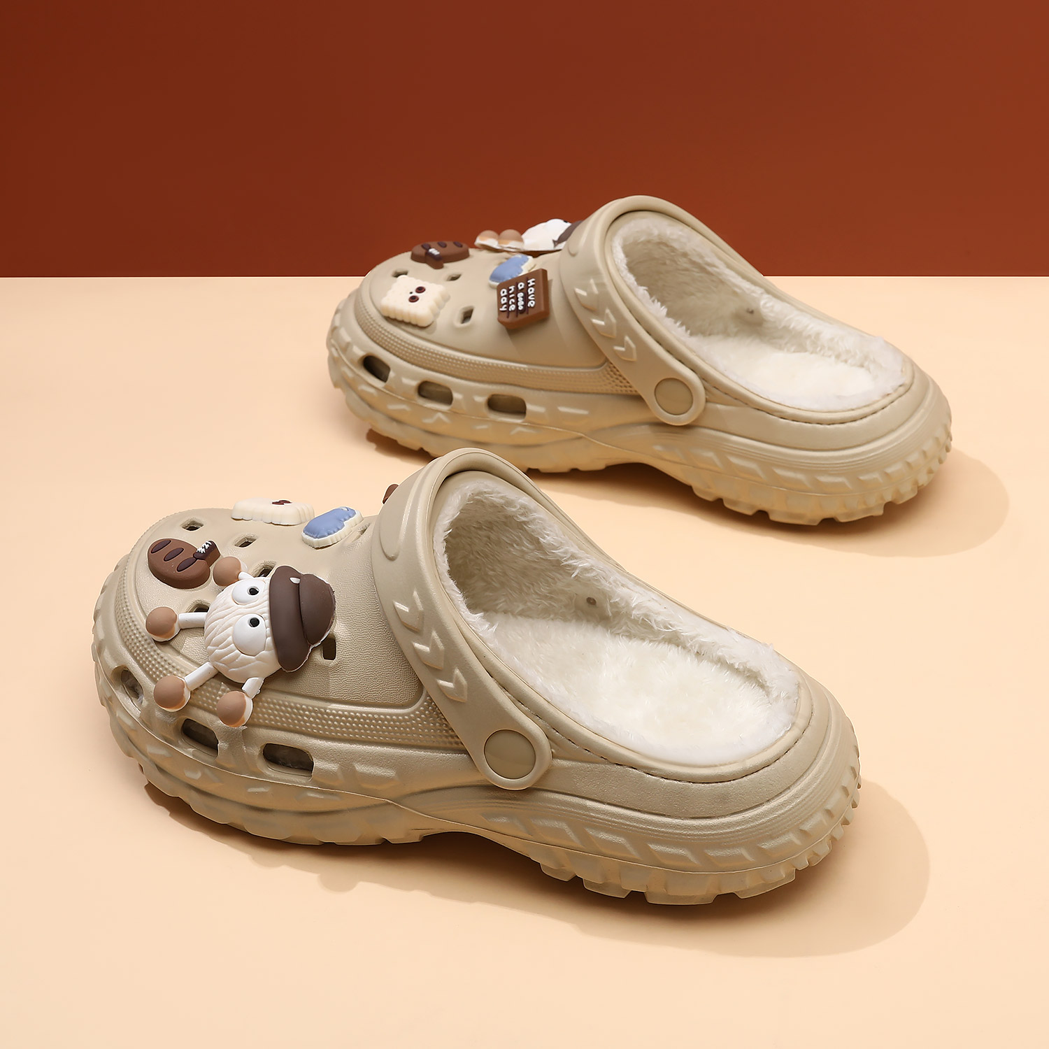 加绒轮胎洞洞鞋女冬季新款