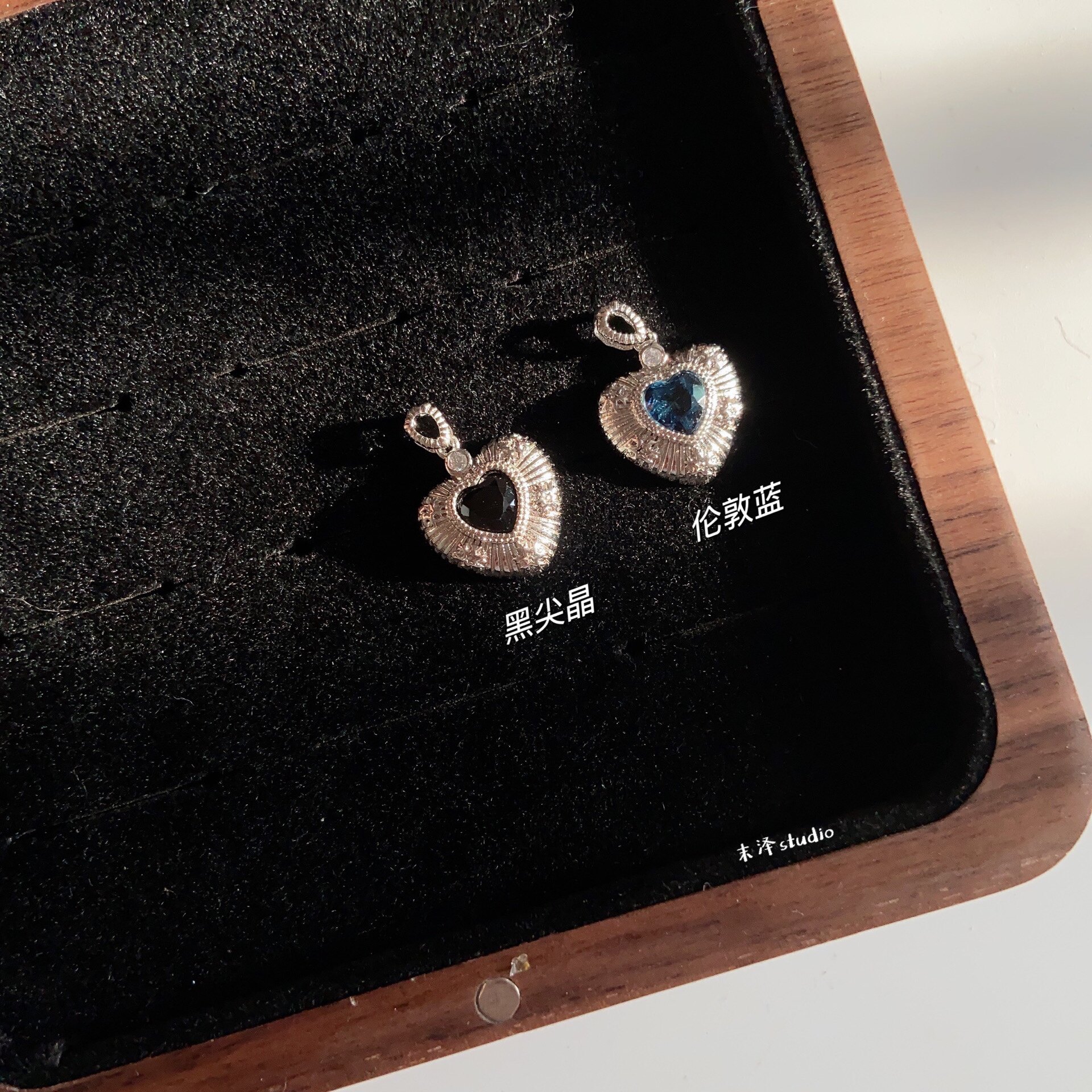 末泽 高级感银色爱心吊坠黑尖晶伦敦蓝托帕石温柔气质小众配饰女