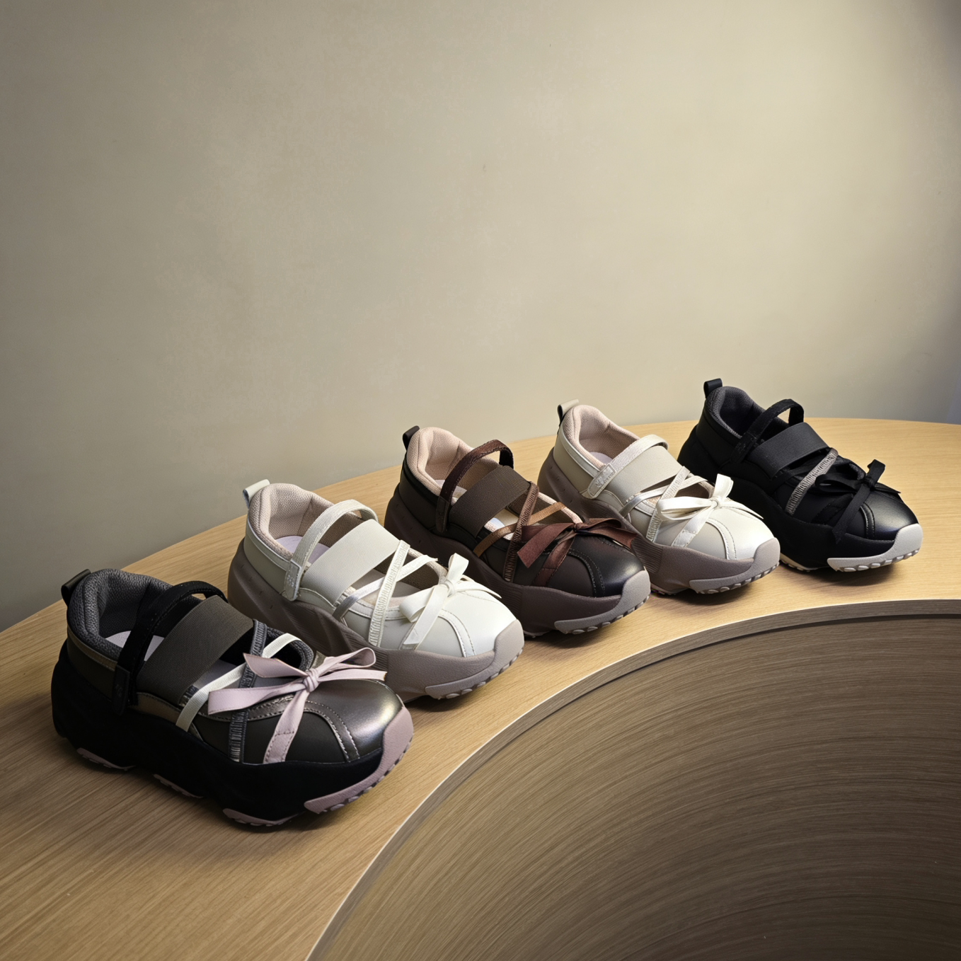 春上新 韩国RF蝴蝶结芭蕾女生厚底增高5CM弹力套脚超轻时尚休闲鞋