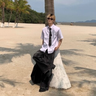 Med老叔 韩系氛围时髦上衣纯色简约宽松百搭带钻设计感衬衫外套潮