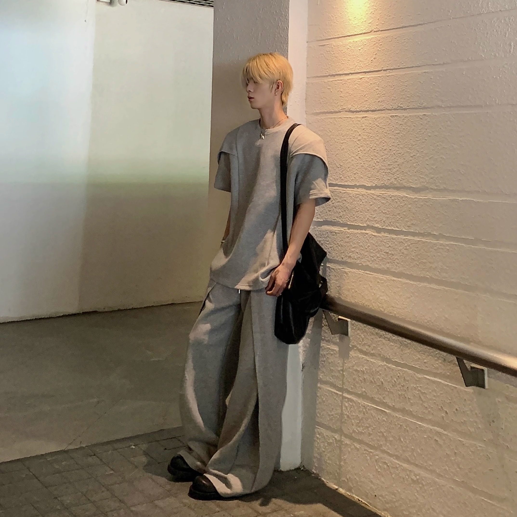 解构裁剪垫肩短袖T恤套装男