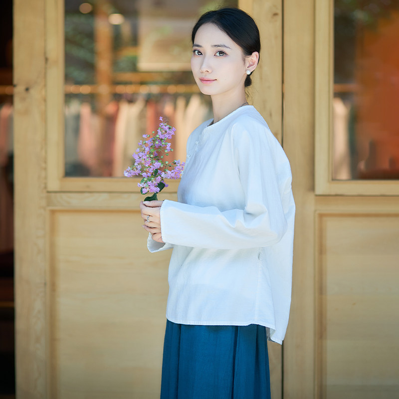 【照本堂】2026春季新款女装中式棉麻21支斜襟盘扣国风衬衫W12766