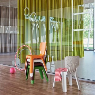 Chair环保塑料童话森林可叠放儿童椅子 意大利Magis Alma