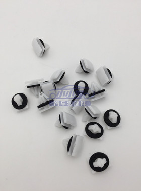 适配凯迪拉克XTS底大边卡扣下裙边侧裙下边梁白色塑料卡子卡扣