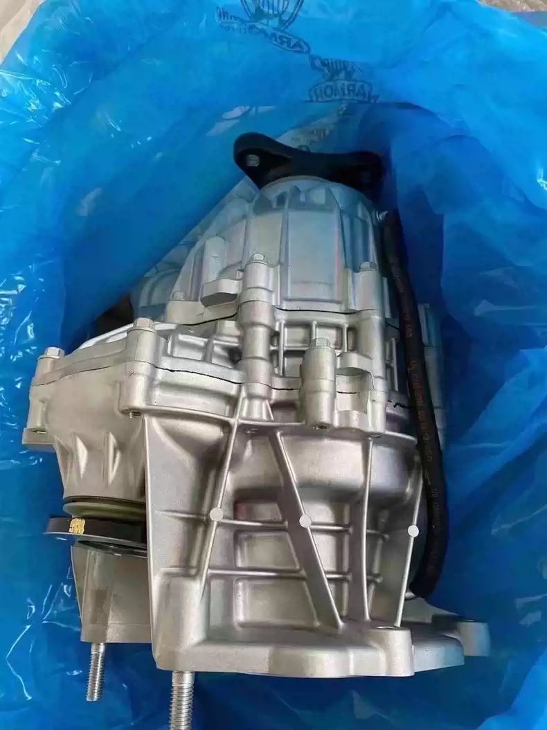 适用凯迪拉克CT6 3.0前分动箱总成变速箱后面分动箱