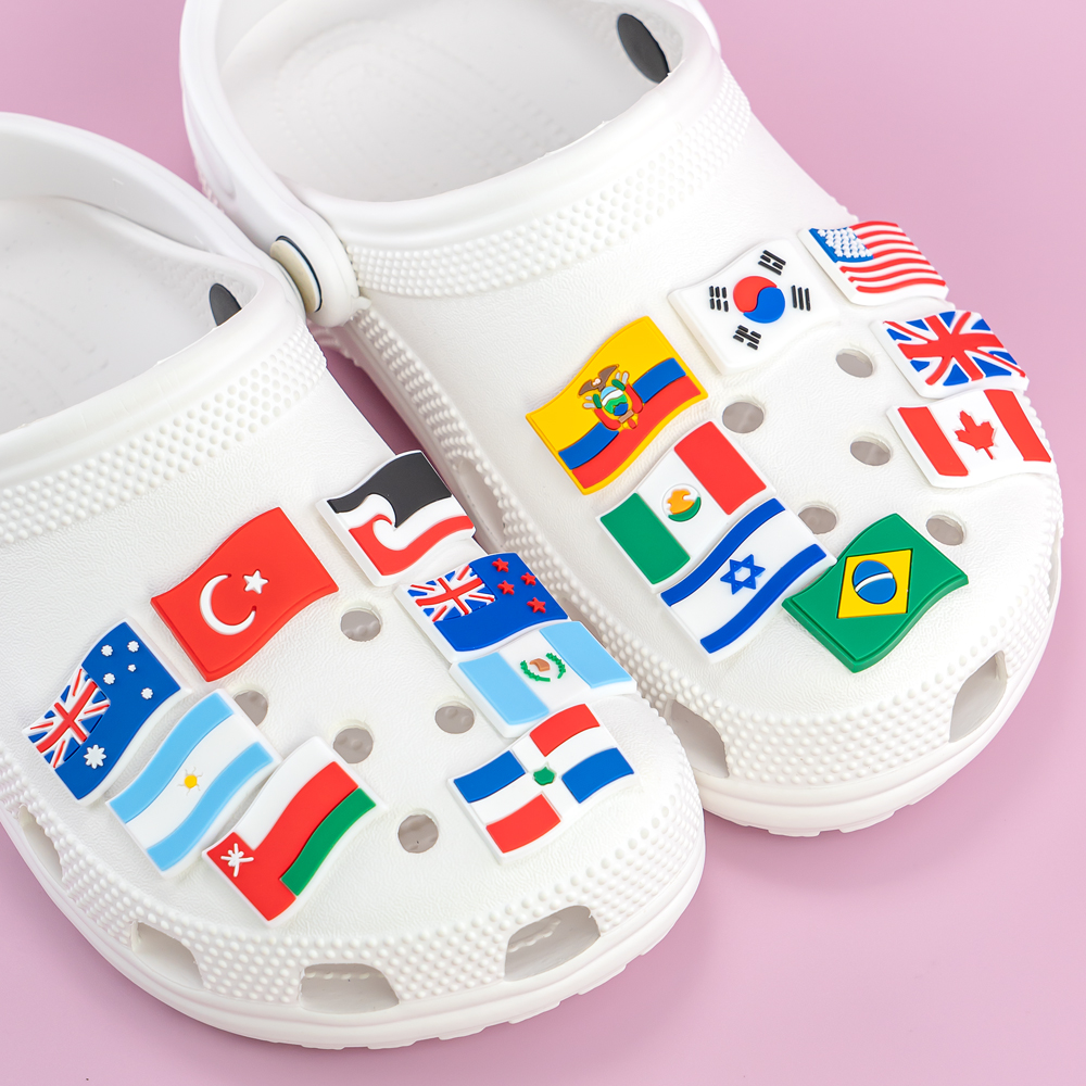 世界国旗鞋花卡骆驰洞洞鞋配饰鞋扣鞋花托特包洞洞包配饰纪念礼品