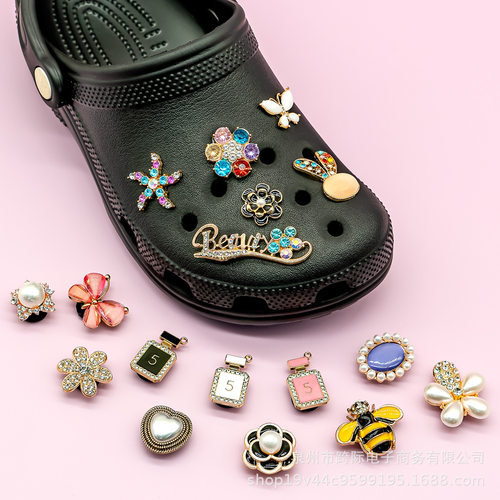外贸金属洞洞鞋配饰亮面珍珠钻石质感 宝石小香风鞋花diy装饰鞋扣