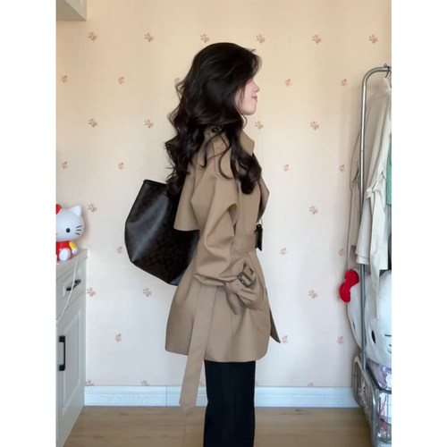 小个子短款卡其色风衣外套女早秋