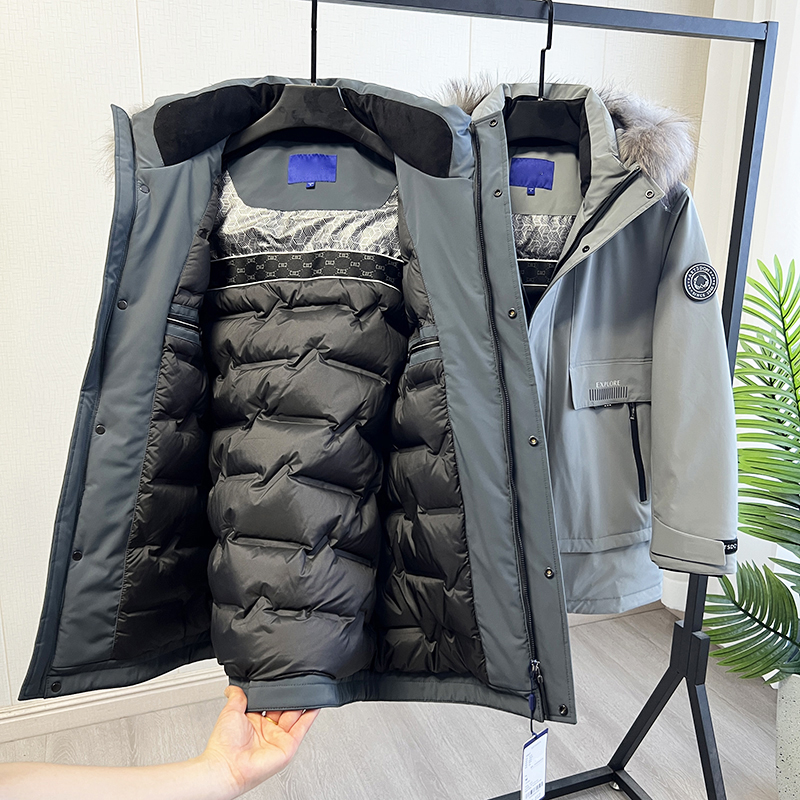 抗极寒！门店2000+！90鹅绒+局部热反射！冬季男士连帽保暖羽绒服