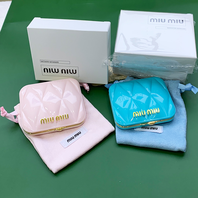 缪缪化妆镜 现货发 miumiu香水柜台折叠便捷粉色 蓝色双面镜 镜子