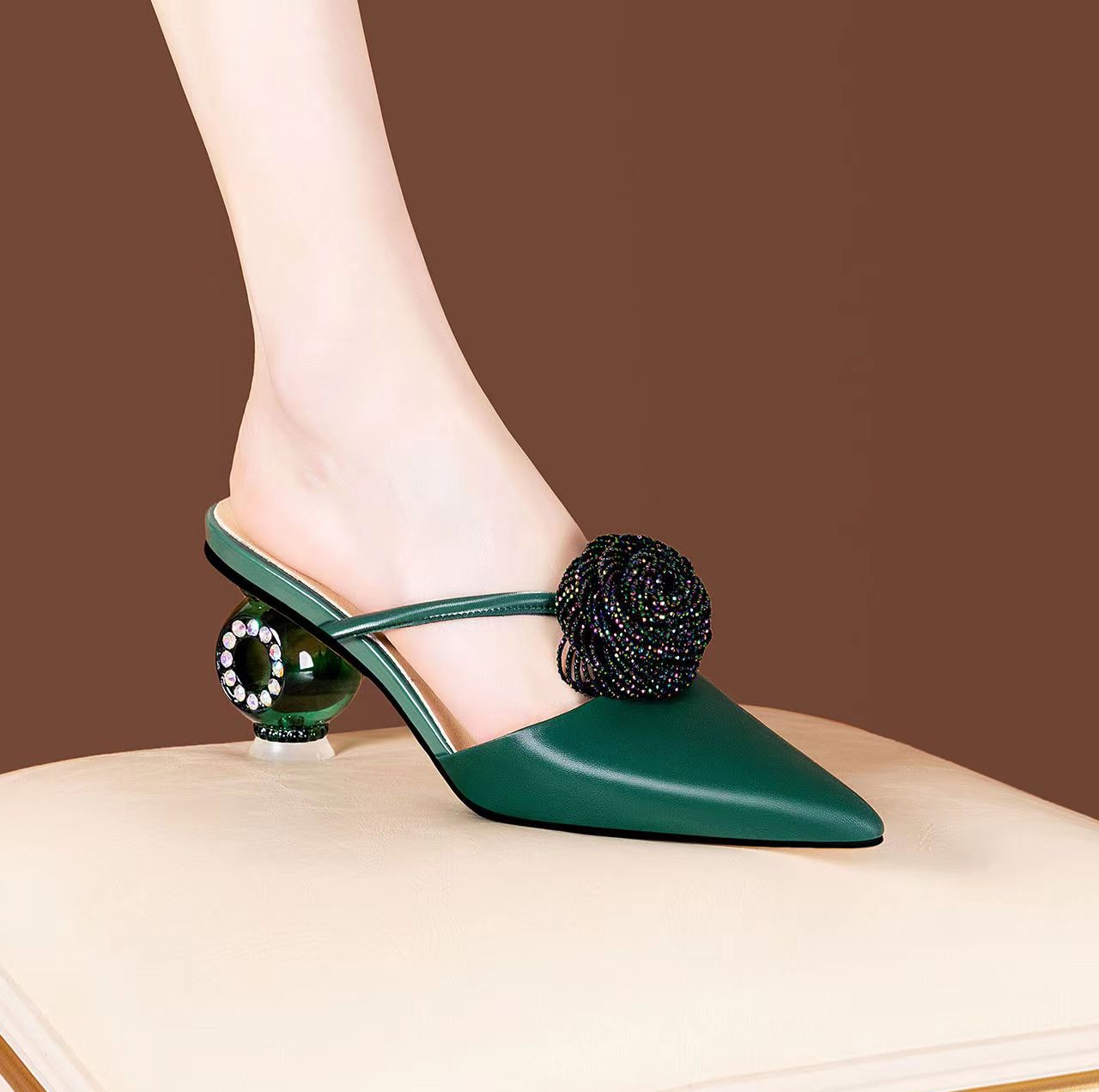 真皮水晶跟高档半拖鞋时尚包头拖