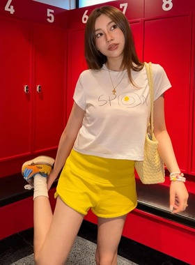 日系复古翻腰头亮黄色运动超短裤女夏季新款百搭休闲修身直筒热裤