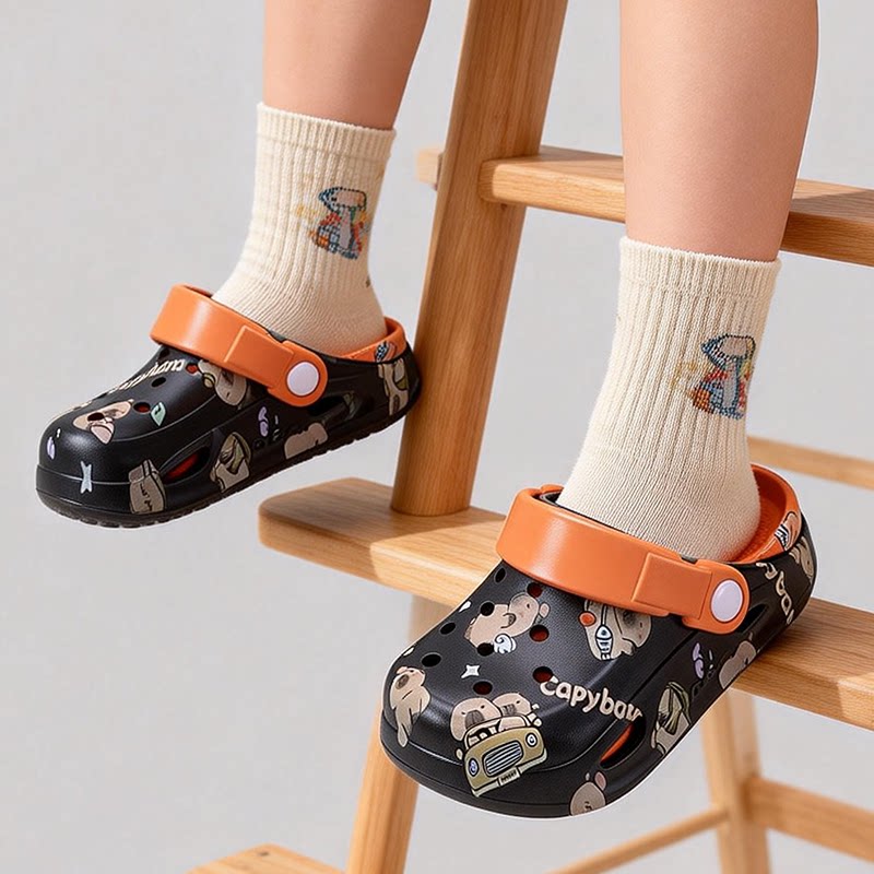 儿童洞洞鞋新款男童凉拖鞋休闲简约包头耐磨卡通透气防滑软底宝宝